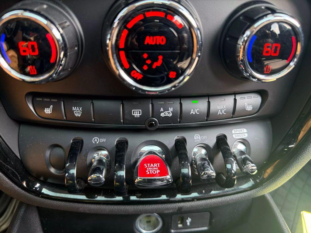 2020 Green MINI Clubman