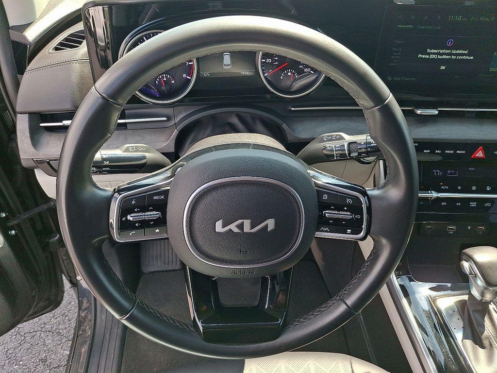 used 2023 Kia Carnival car, priced at $32,355