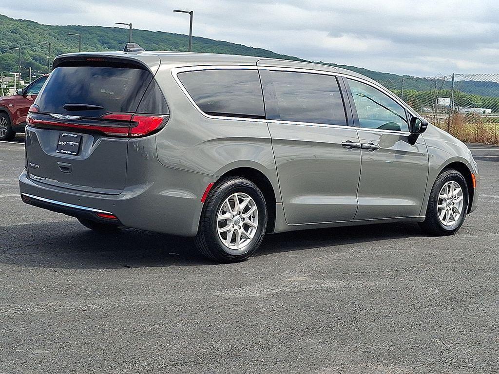 used 2025 Chrysler Pacifica car, priced at $26,961