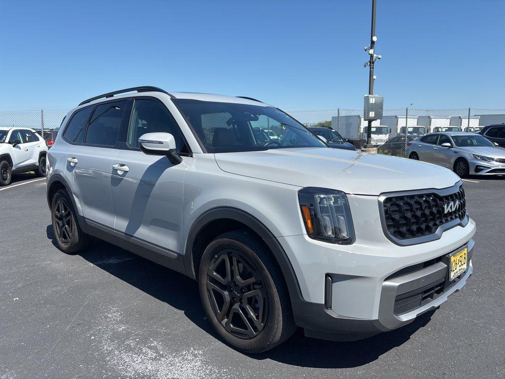 used 2023 Kia Telluride car, priced at $38,148