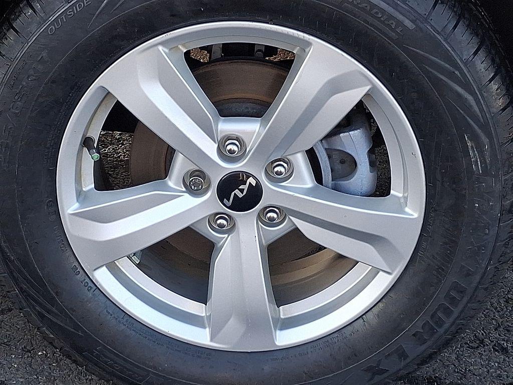 used 2023 Kia Sorento car, priced at $22,948