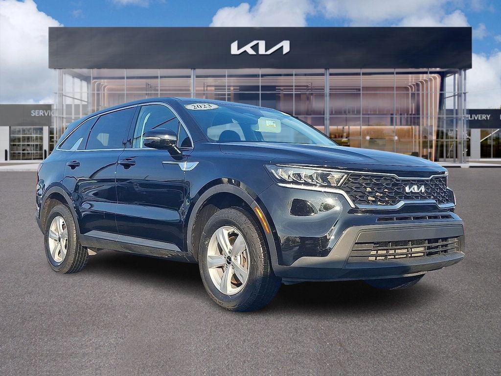used 2023 Kia Sorento car, priced at $22,948