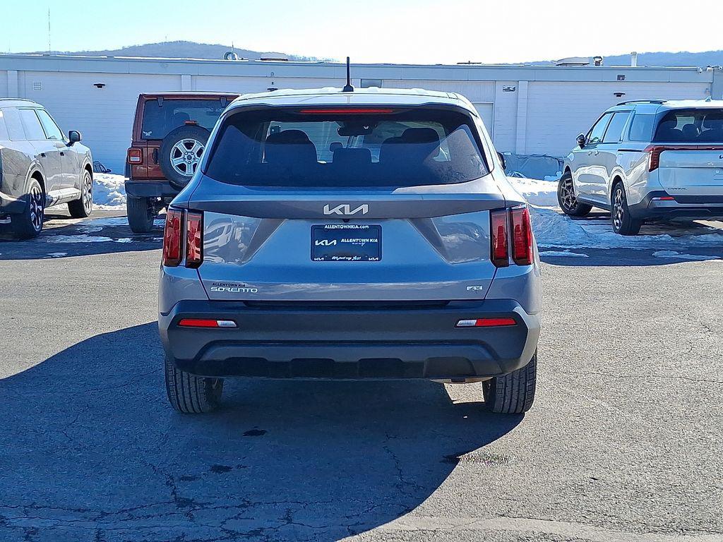 used 2023 Kia Sorento car, priced at $19,435