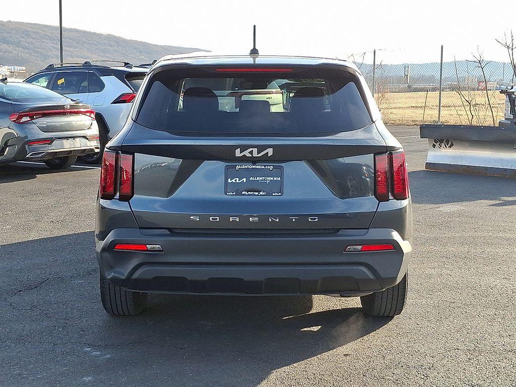 used 2022 Kia Sorento car, priced at $19,494