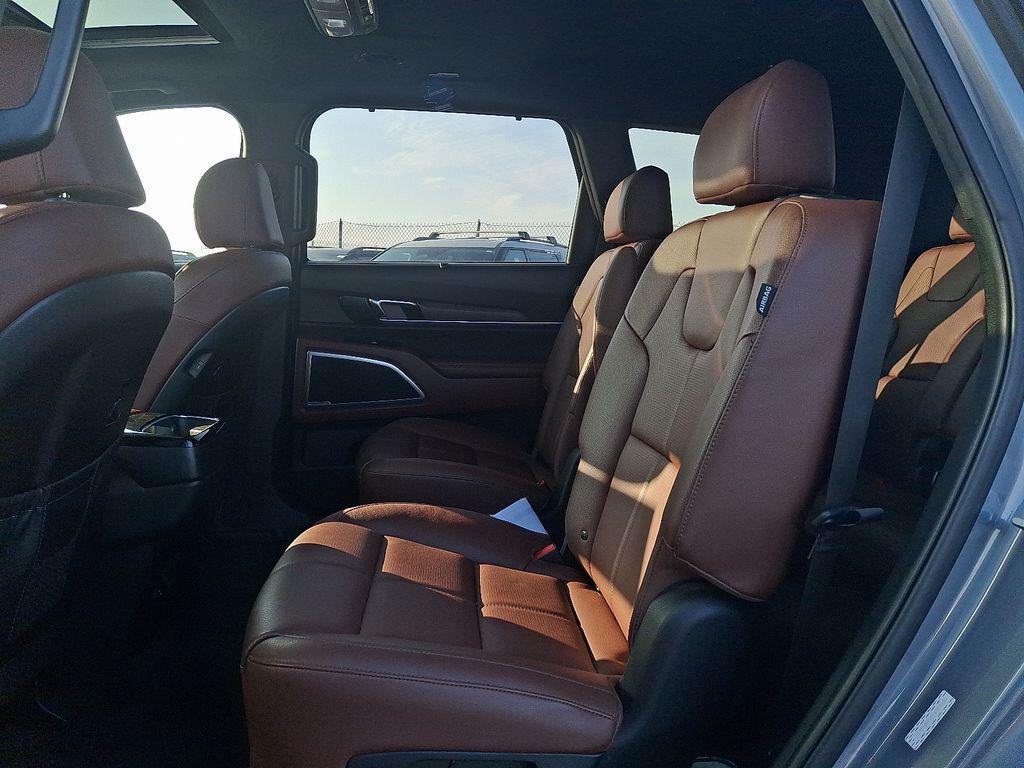 used 2023 Kia Telluride car, priced at $34,047
