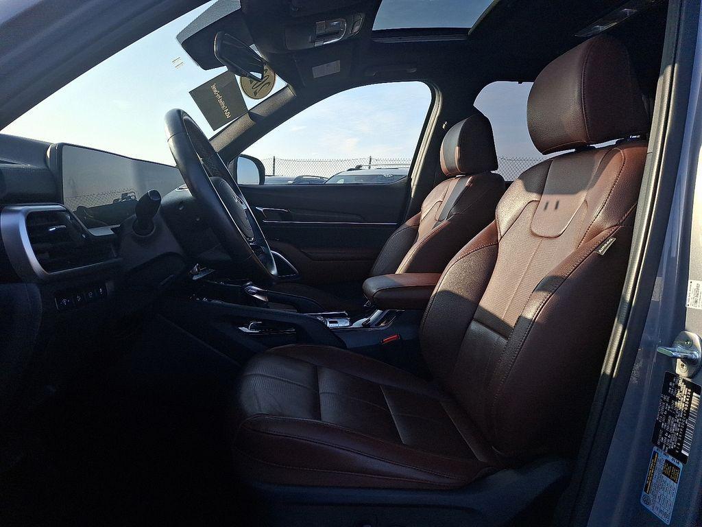 used 2023 Kia Telluride car, priced at $34,047