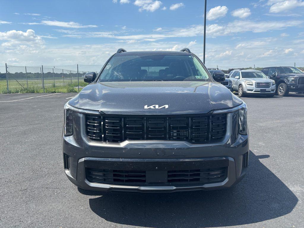 used 2024 Kia Sorento car, priced at $35,131