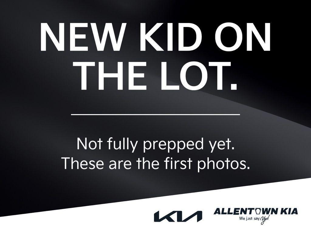 used 2024 Kia Sorento car, priced at $35,131