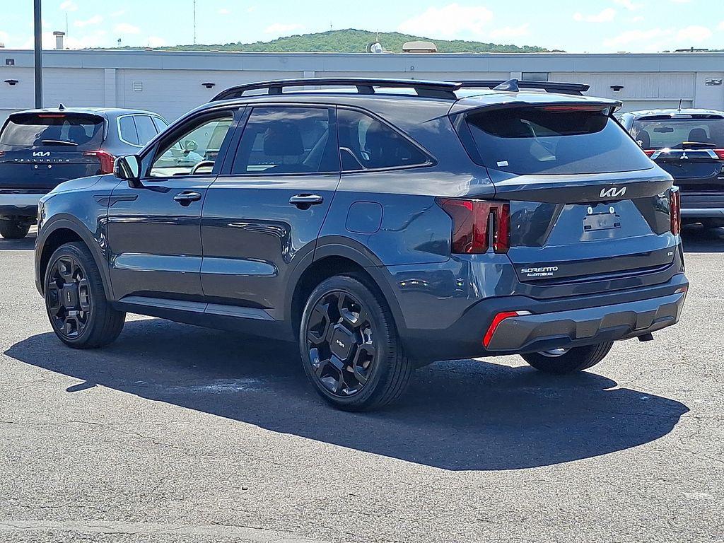 used 2024 Kia Sorento car, priced at $34,721