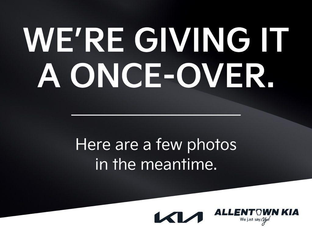 used 2025 Kia Sorento car, priced at $32,552