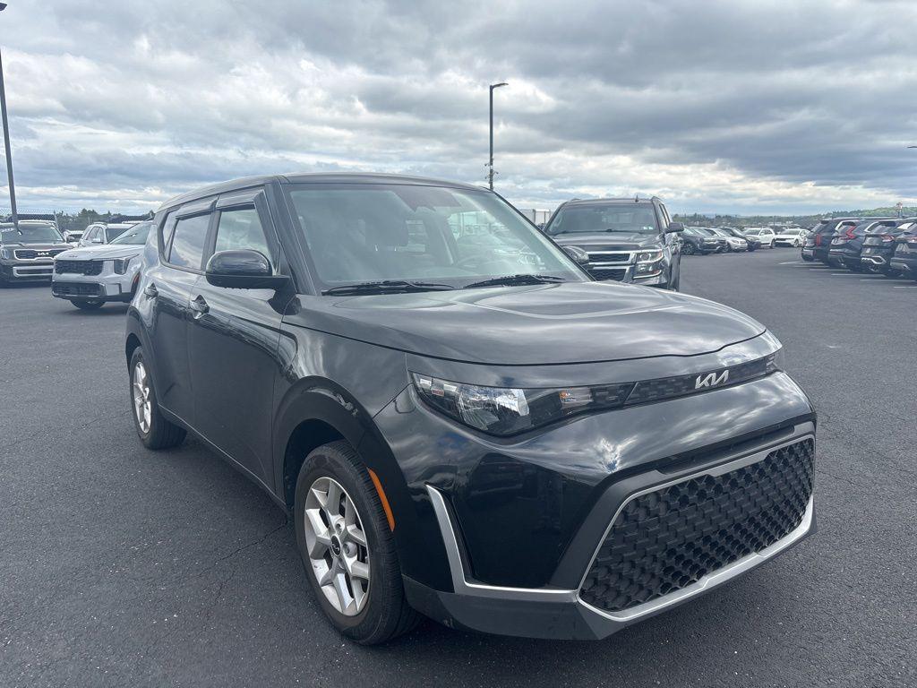 used 2023 Kia Soul car, priced at $18,499