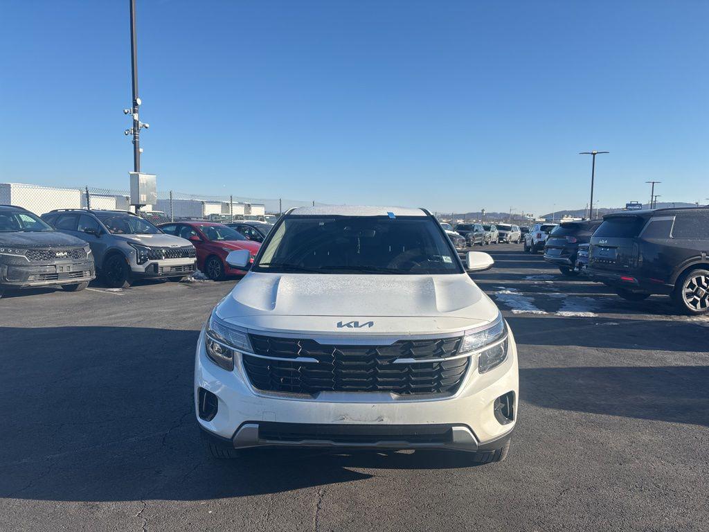 used 2025 Kia Seltos car, priced at $22,982