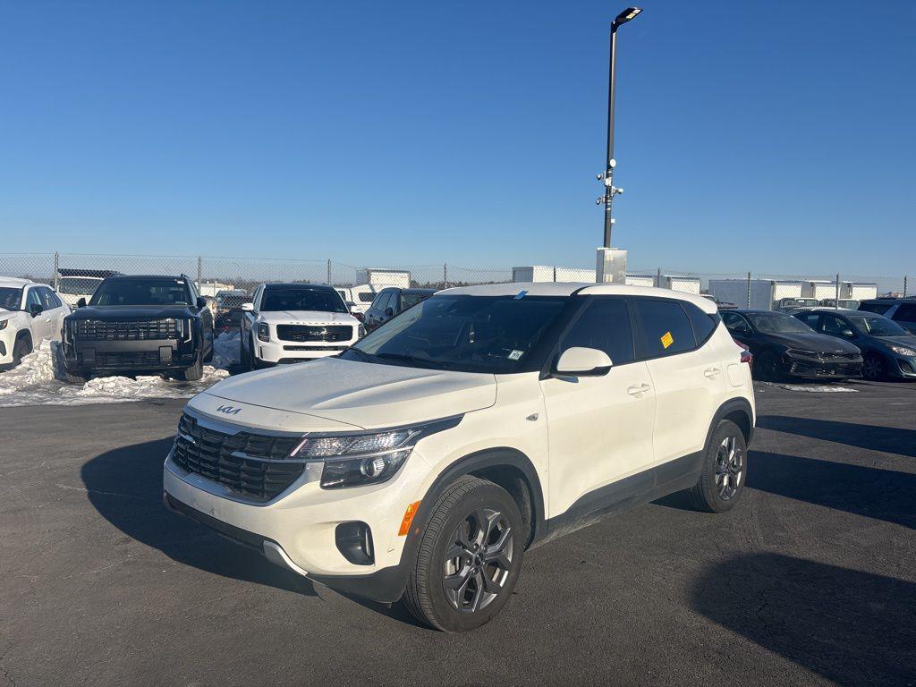 used 2025 Kia Seltos car, priced at $22,982