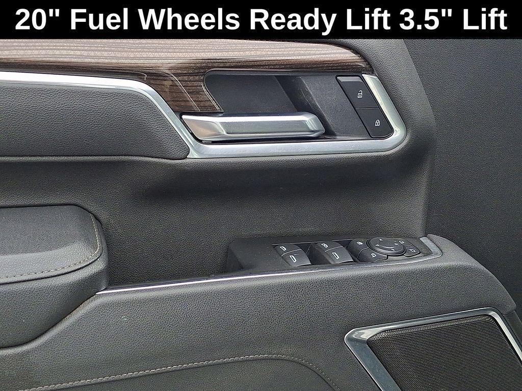 used 2025 Chevrolet Silverado 2500 car, priced at $58,998