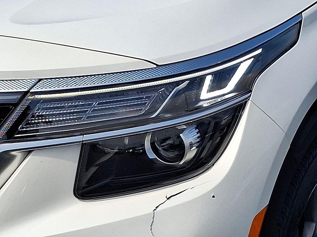 used 2023 Kia Seltos car, priced at $20,665