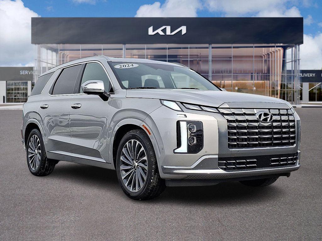 used 2024 Hyundai Palisade car, priced at $38,748