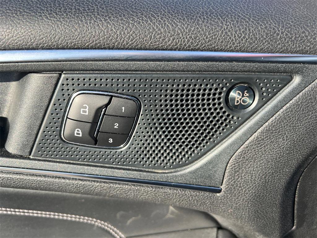 used 2024 Ford Edge car, priced at $27,000