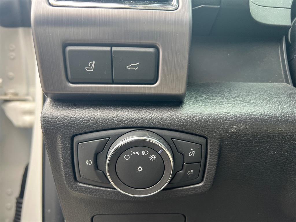 used 2018 Ford Expedition Max car, priced at $28,000