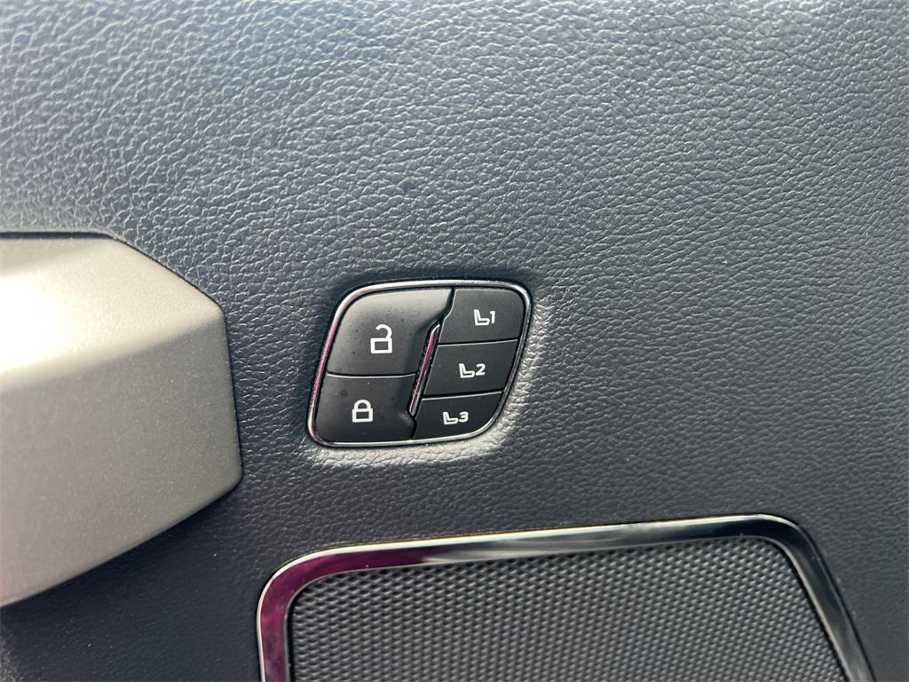 used 2022 Ford F-350 car, priced at $63,000