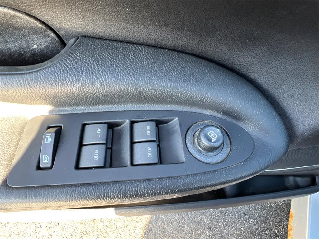 used 2012 Lincoln MKT car, priced at $9,500