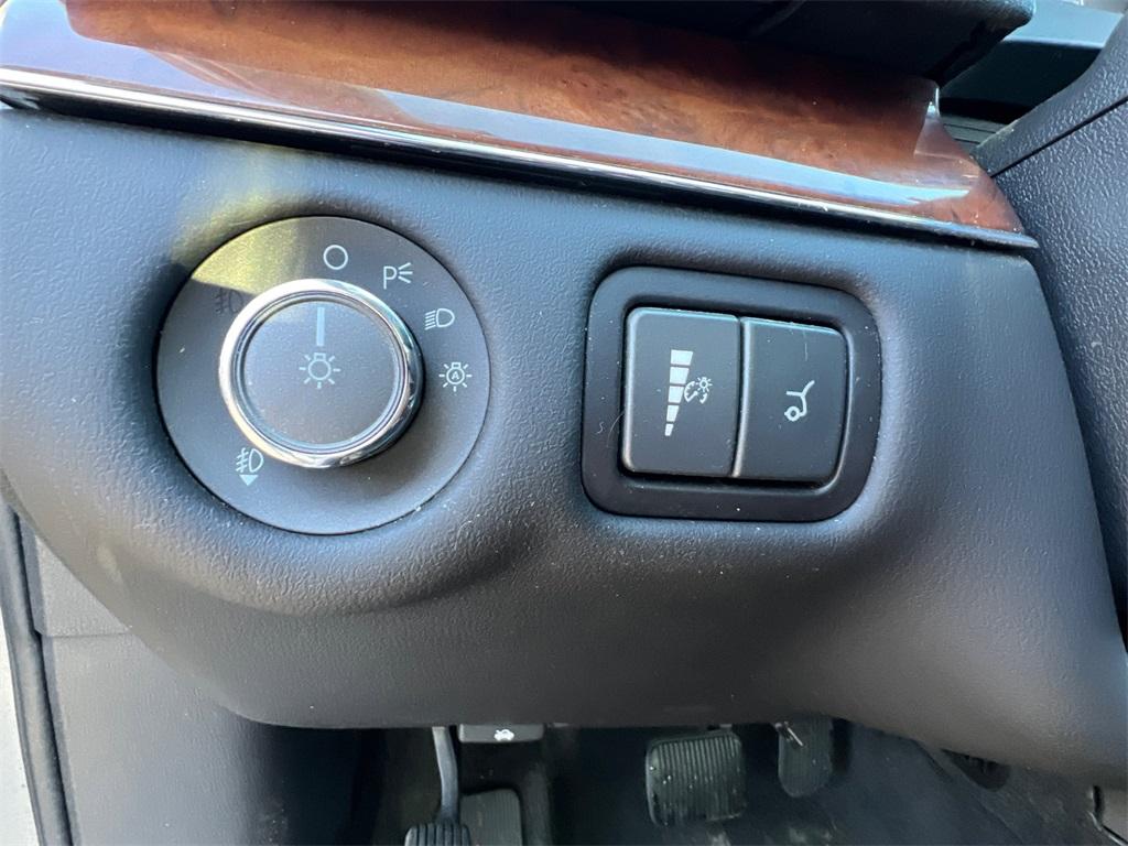 used 2012 Lincoln MKT car, priced at $9,500