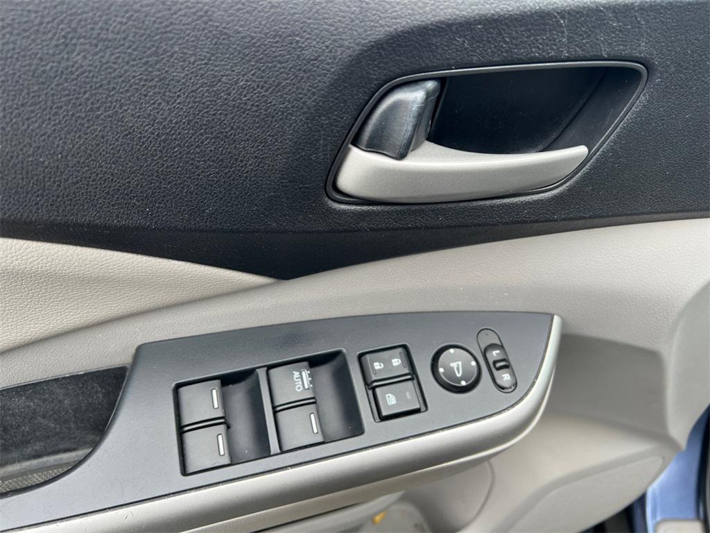 used 2013 Honda CR-V car, priced at $9,500