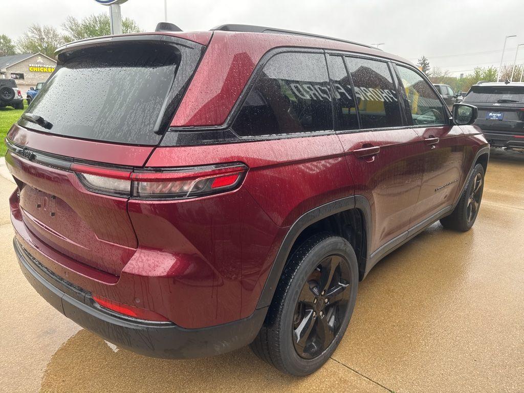 used 2022 Jeep Grand Cherokee car, priced at $30,500
