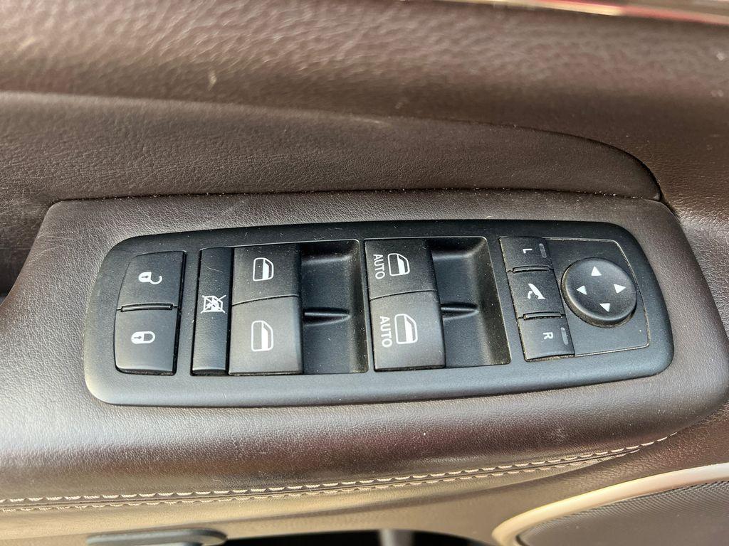 used 2014 Jeep Grand Cherokee car, priced at $14,000