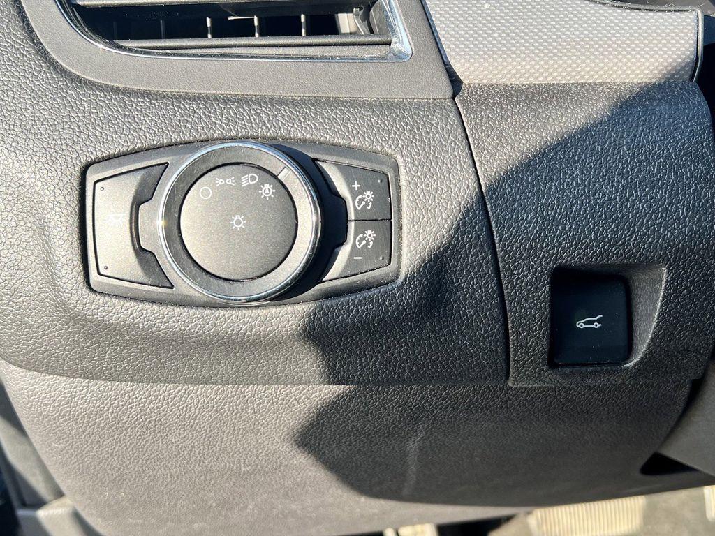 used 2013 Ford Edge car, priced at $6,250