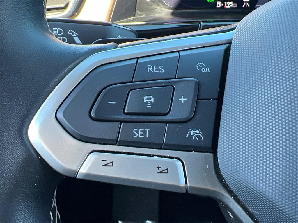 used 2025 Volkswagen Atlas car, priced at $31,000