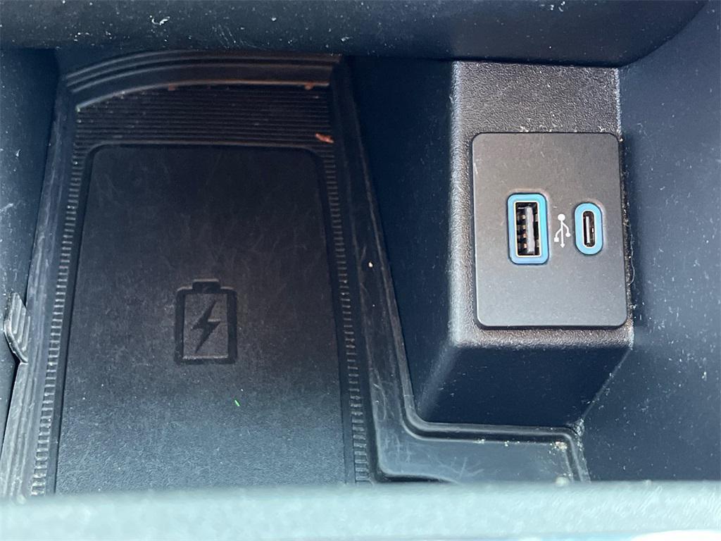 used 2024 Ford Edge car, priced at $24,500