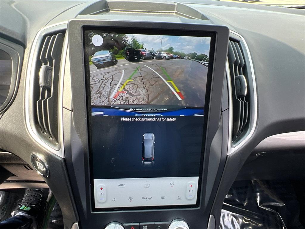 used 2024 Ford Edge car, priced at $28,500