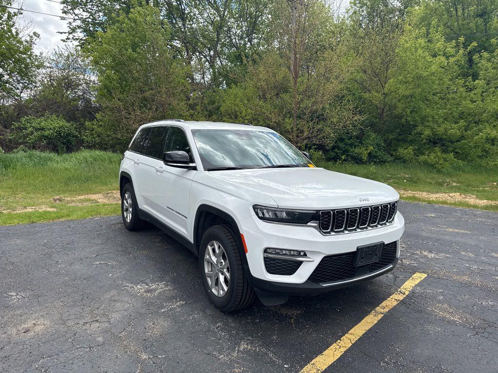 used 2023 Jeep Grand Cherokee car, priced at $32,000