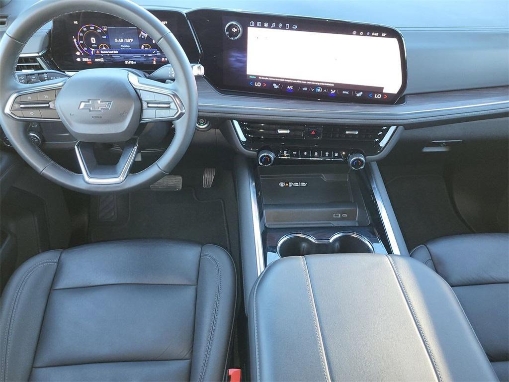 used 2025 Chevrolet Suburban car, priced at $69,494