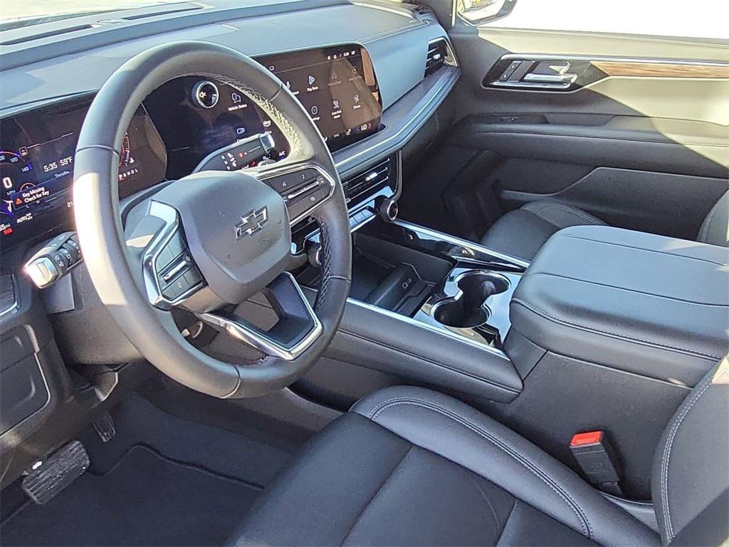 used 2025 Chevrolet Suburban car, priced at $69,494