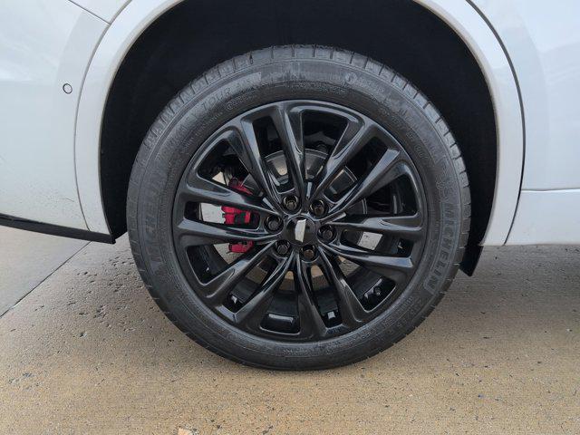 used 2024 Cadillac XT6 car, priced at $51,724