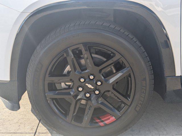 used 2020 Chevrolet Traverse car, priced at $23,543