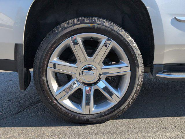 used 2020 Cadillac Escalade car, priced at $40,709