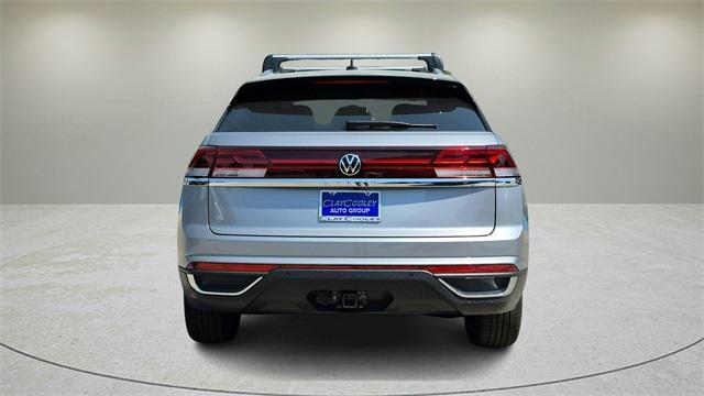 new 2026 Volkswagen Atlas Cross Sport car, priced at $42,268