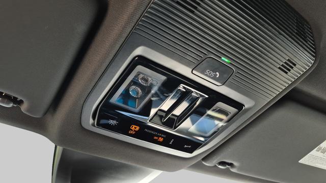 new 2026 Volkswagen Atlas Cross Sport car, priced at $42,268