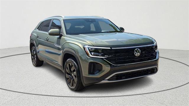 new 2026 Volkswagen Atlas Cross Sport car, priced at $42,779