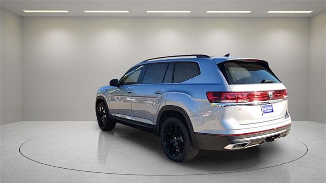 new 2025 Volkswagen Atlas car, priced at $38,339