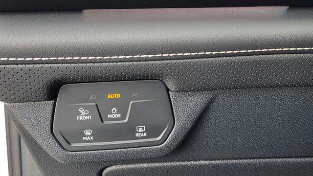 new 2026 Volkswagen Atlas car, priced at $52,880
