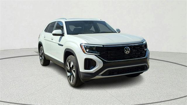 new 2026 Volkswagen Atlas Cross Sport car, priced at $42,704