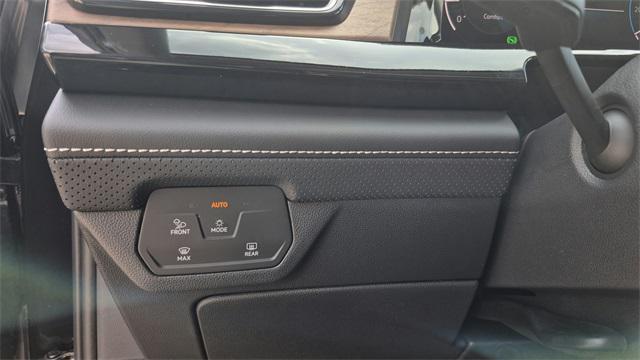 new 2026 Volkswagen Atlas car, priced at $43,783