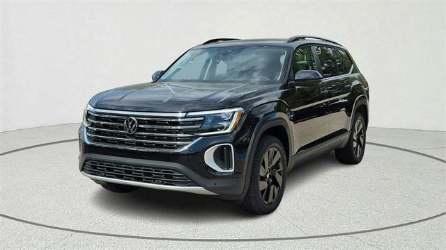 new 2026 Volkswagen Atlas car, priced at $43,783
