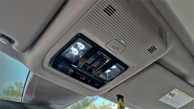 new 2026 Volkswagen Atlas car, priced at $43,783