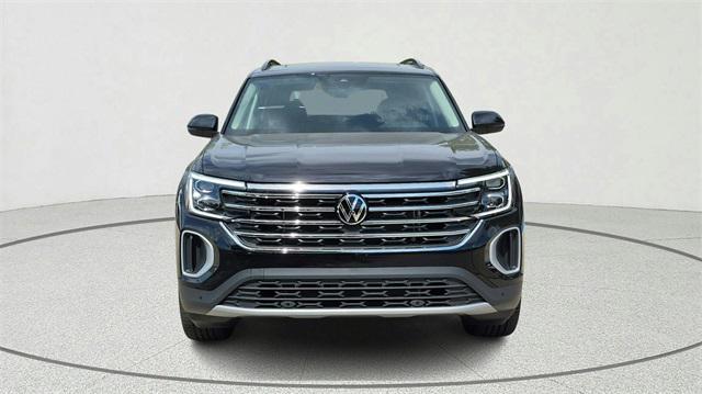 new 2026 Volkswagen Atlas car, priced at $43,783
