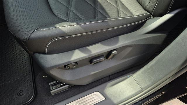 new 2026 Volkswagen Atlas car, priced at $43,783