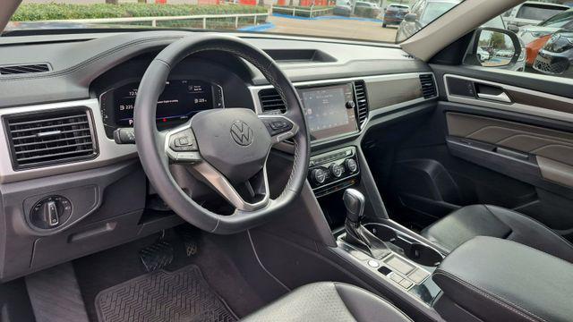 used 2022 Volkswagen Atlas car, priced at $25,999